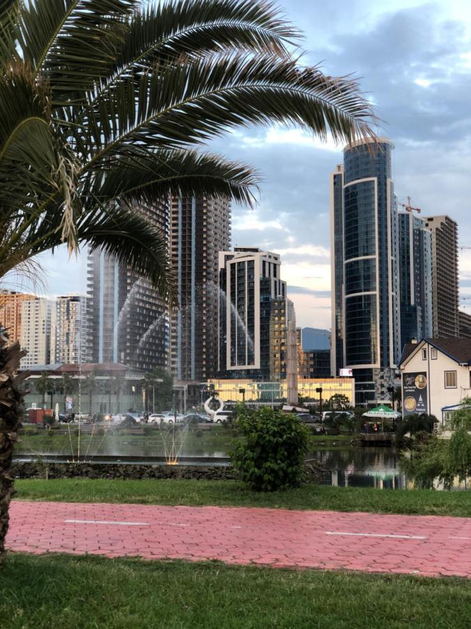 Апартамент У Моря Batumi Kültér fotó