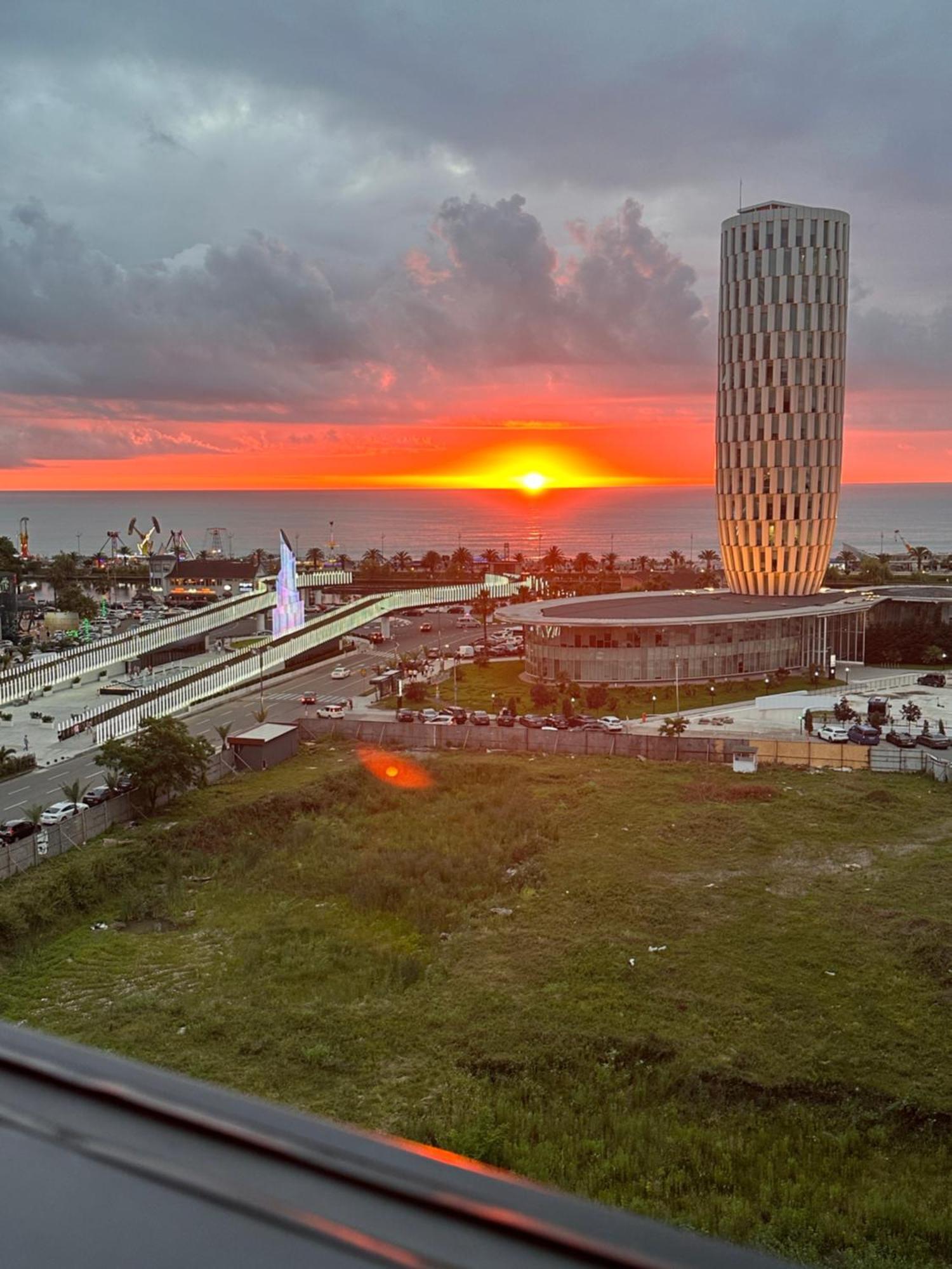 Апартамент У Моря Batumi Kültér fotó